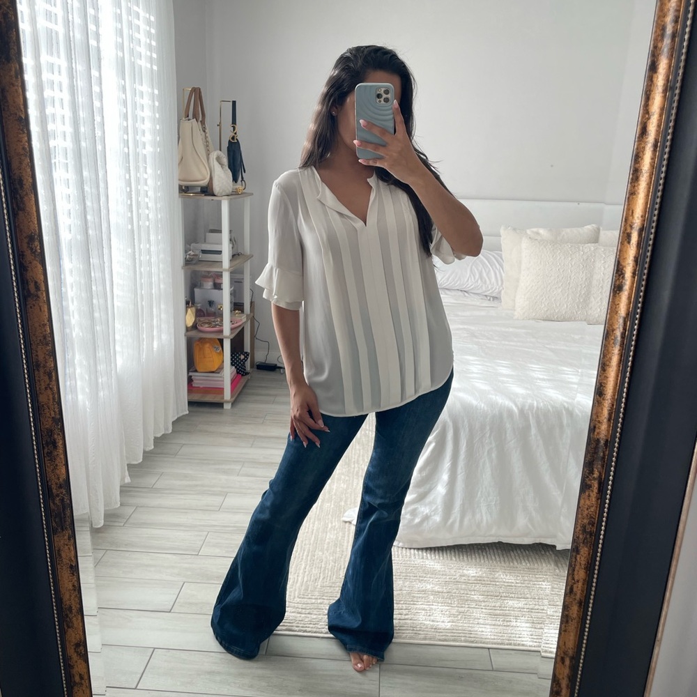 Ann Taylor Ivory Ruffle Blouse w/ Pleaded Folding in the front